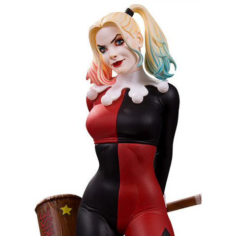 DC Cover Girls: Harley Quinn By Frank Cho Statue