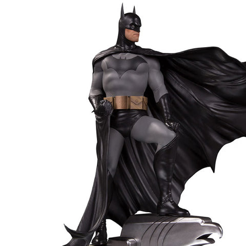 DC Designer Series: Batman By Alex Ross Deluxe Statue