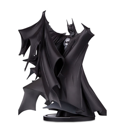 Batman Black & White: Batman By Todd Mcfarlane Deluxe Statue 2.0